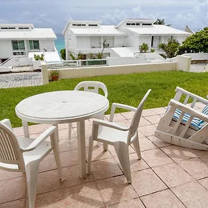 https://beach-escape-spacious-ocean-front-apartments-cancun.quintano-roohotels.com